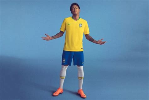 Neymar in Brazil home jersey for the FIFA World Cup 2018 | Neymar Jr - Brazil and PSG - 2022