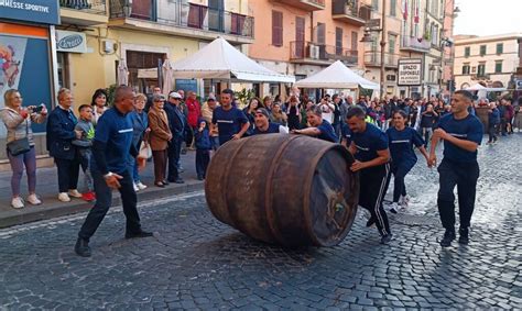 Marino 98esima Sagra Delluva Al Primo Palio Cittadino Trionfa Cava