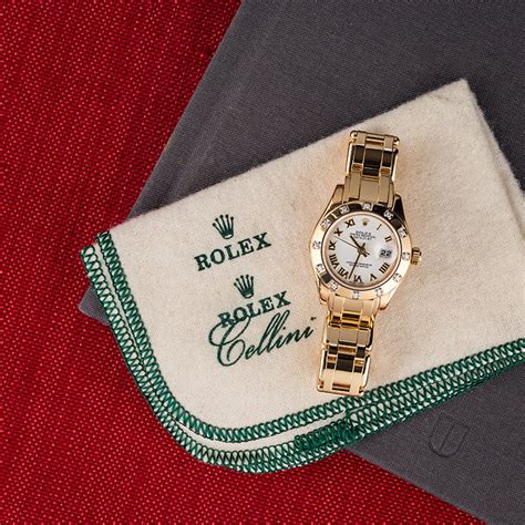 Rolex Lady Pearlmaster 80318 Diamond Bezel 18K