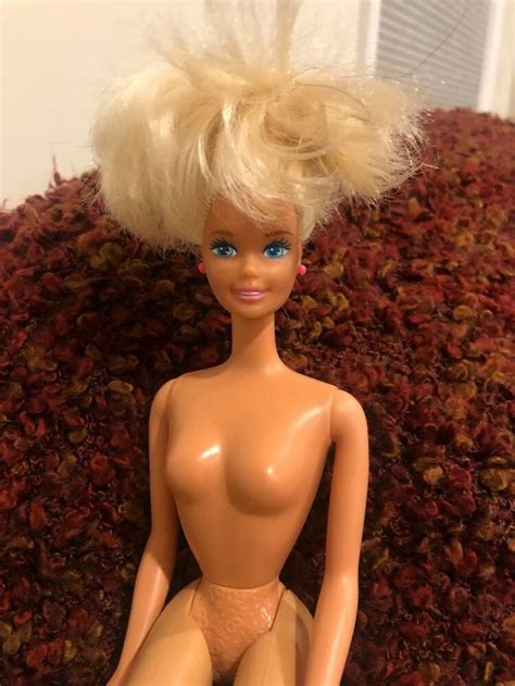 Vintage Twist And Turn Barbie Short Hair Blonde Head Body