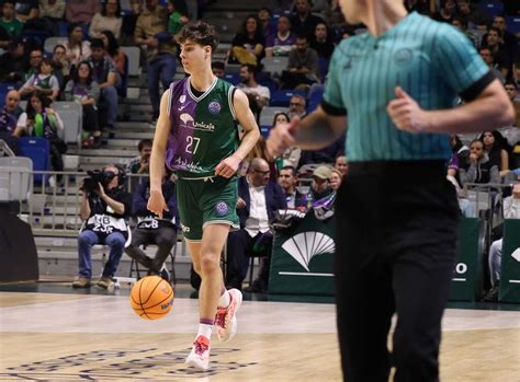 Guille Del Pino Debuta Con El Unicaja En Partido Oficial