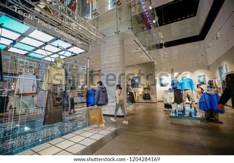 Londonengland Sept222018 Nike Town Store Oxford Stock Photo (Edit Now ...