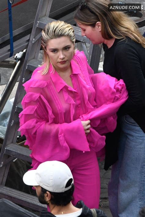 Florence Pugh Sexy Flashes Her Hot Tits During A Photoshoot For