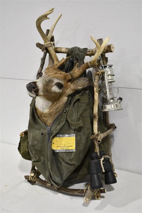 6-Point Whitetail Deer Shoulder Mount w/ Backpack (#1121) on Jan 08, 2023 | Kraft Auction ...