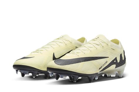 What Are The Best Soft Ground Football Boots With Studs?