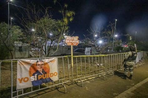 Nueve Muertos Y Heridos Al Colapsar Escenario Durante Mitin De