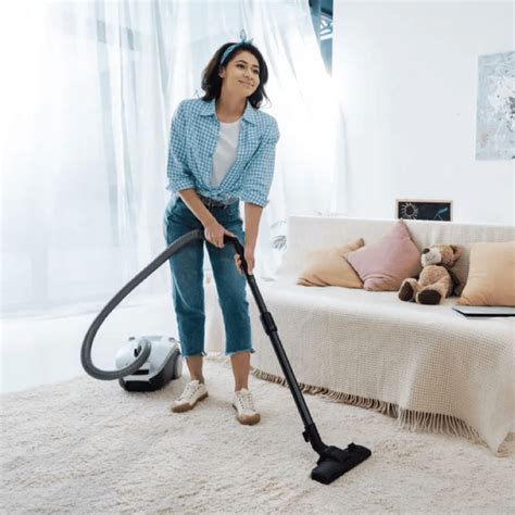 Experts Spill The Deets About Vacuuming Mistakes You Could Avoid For A