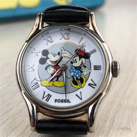 Часы fossil женские Disney limited edition новые – купить в Москве ...