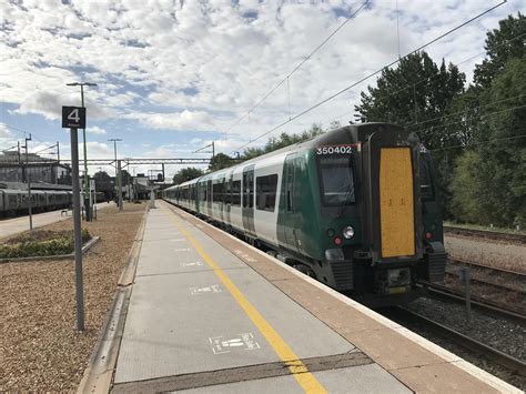 British Rail Class 350 Siemens Desiro Electric Multiple Unit Emu