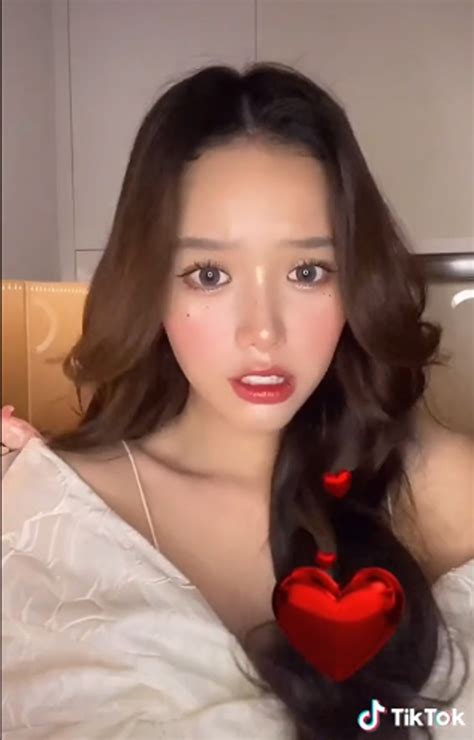 Hot Tiktoker Ng Th P T Tung Clip L Nhan S C M T M C Kh C Bi T