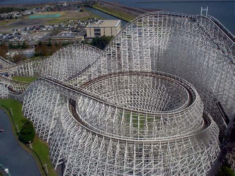 Nagashima Spa Land White Cyclone