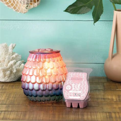 Rainbow Lagoon Scentsy Warmer August Warmer Of The Month The Candle