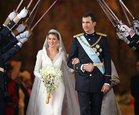 Los escotes de los vestidos de novia royals más elegantes del corte