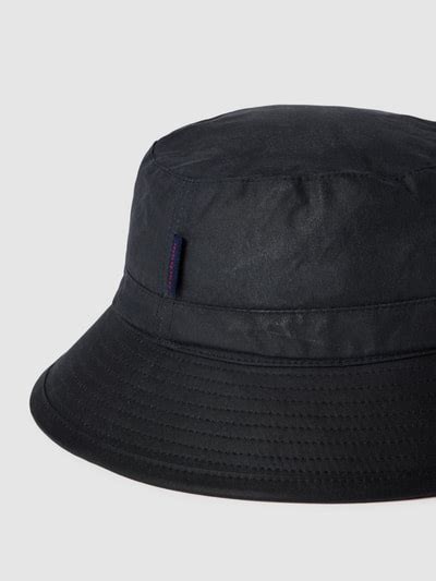 Kup Online Barbour Czapka Typu Bucket Hat Z Wyhaftowanym Logo Granatowy