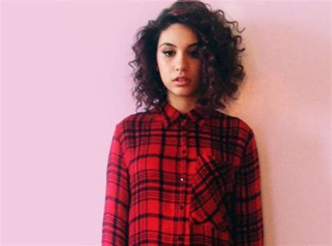 Alessia Cara Facts 17 Things You Need To Know About The Here Singer