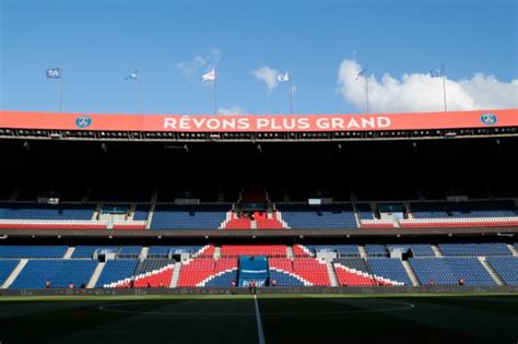 Recorre Los Mejores Y Más Míticos Estadios De Fútbol Con Estos Tours