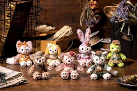 ぬいぐるみチャームは7人が勢揃い！東京ディズニーシー“ダッフィーandフレンズのサークル・オブ・フレンドシップ”グッズ・お土産