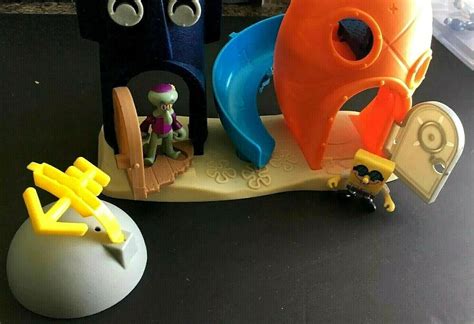 Fisher Price Imaginext Spongebob Bikini Bottom Playset W Figures