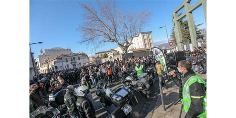 Drôme et Ardèche Plus dun millier de motards en colère ont sillonné