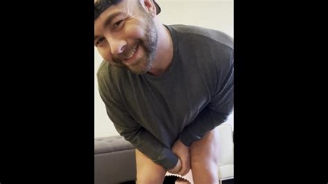 在我女朋友回家之前拔出我坚硬的鸡巴 Pornhub Gay