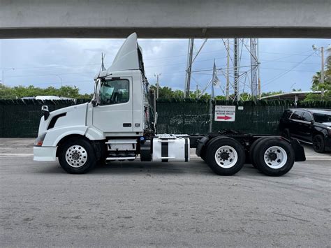 2014 Volvo VN Day Cab Truck For Sale, 615,833 Miles | Hialeah, FL ...