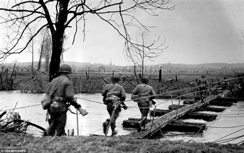 Rarely Seen Photos Show How Allied Troops Crossing The Rhine