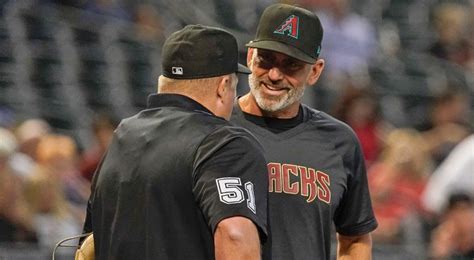 Diamondbacks Extend Lovullo S Contract Through Season