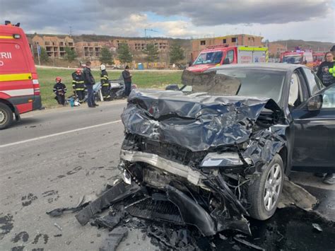 FOTO Patru persoane rănite într un accident pe DN 1 în Sibiu