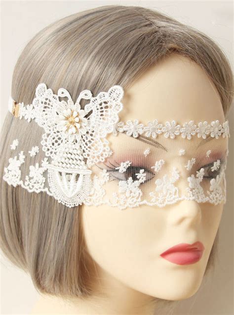 White Lace Mask