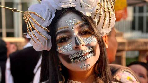 Mega Procesión De Catrinas 2023 Así Se Vivió El Desfile Que Honra Esta Figura Tradicional