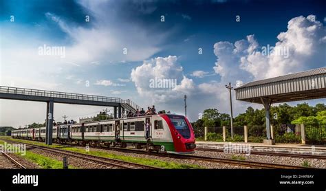 Bangladesh Railway Demu Stock Photo - Alamy