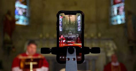 Spät gestoppt Paar hat Sex während Online Gottesdienst und Kamera läuft BUNTE de