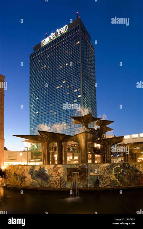 Berlin Alexenderplatz fountain Parkhotel Stock Photo - Alamy