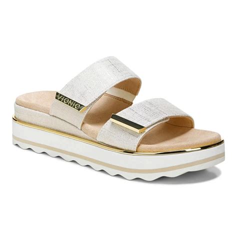 8 Stylishly Cute Sandals With Arch Support for Women | Well+Good