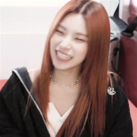 Yeji Red Icon Cute Itzy Smiling Orange Hair Low Quality Lq Icons Laughing