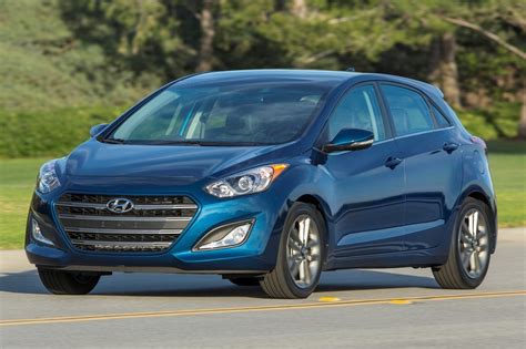 Used Hyundai Elantra Gt For Sale Pricing Features Edmunds