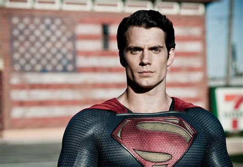 Pourquoi Henry Cavill n'incarnera plus Superman au cinéma