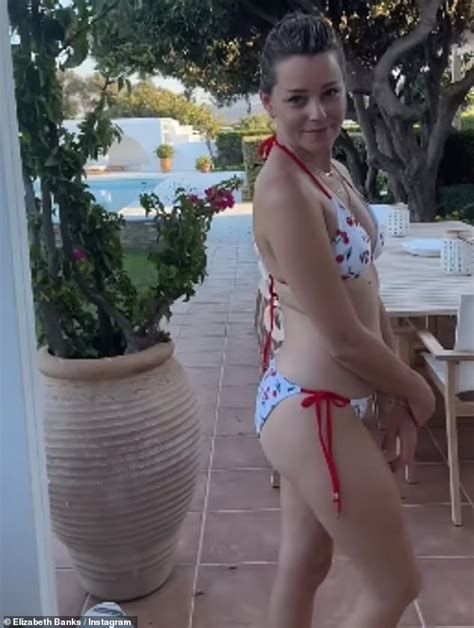 Elizabeth Banks 48 Poses In A Bikini During Greek Vacation Admits To