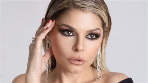 Igual Que Con La Guadalupana Itat Cantoral Regresa A La M Sica