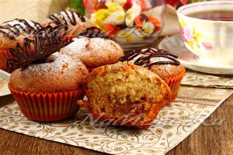 Кексы со сгущенкой внутри, рецепт с фото в силиконовых формочках