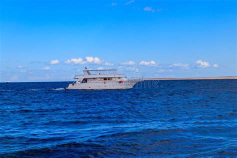 White Yacht Sailing In Red Sea Egypt Stock Image Image Of Journey