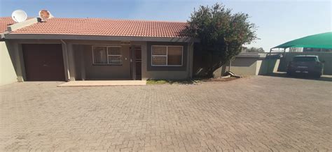 2 Bedroom Apartment Flat For Sale In Vanderbijlpark SE 5 P24 114350765