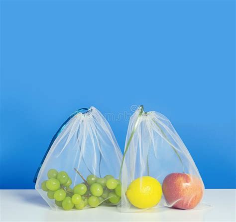 Reusable Grocery Bags From Net With Fruits Reusable Packaging For