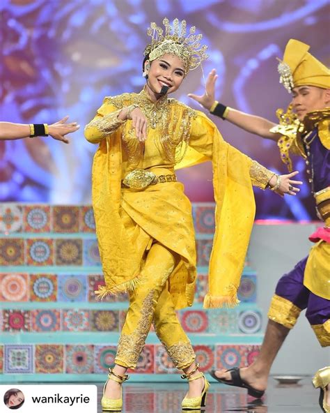 Pakaian Tradisional Puteri Perak Malay Traditional Costume NBKomputer