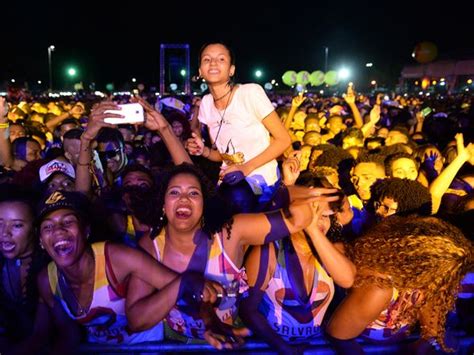 Jornal Correio J Disse Doutor N O Me Invente De Parir No Carnaval