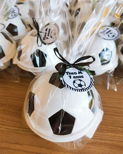 Festa Tema Futebol Lembrancinhas - Lembrancinhas tema futebol: 40 ideias para animar a festa - Artesanato ...