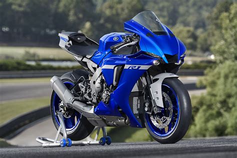 Sportive Yamaha Yzf R