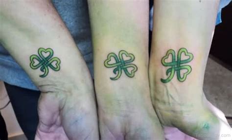 Celtic Clover Tattoos On Wrist | Tattoo Designs, Tattoo Pictures