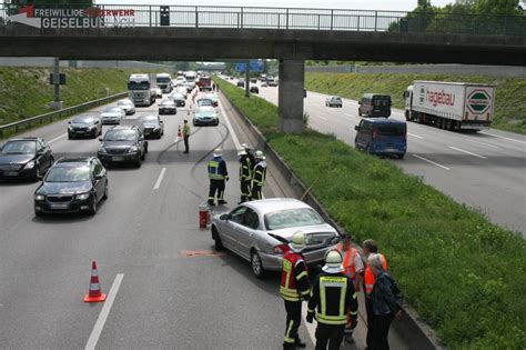 Zwei Unfälle ereigneten sich am 31 Mai auf der BAB 8 Feuerwehren