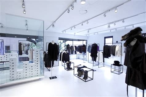 Sacai opens its frist store - Vogue.it
